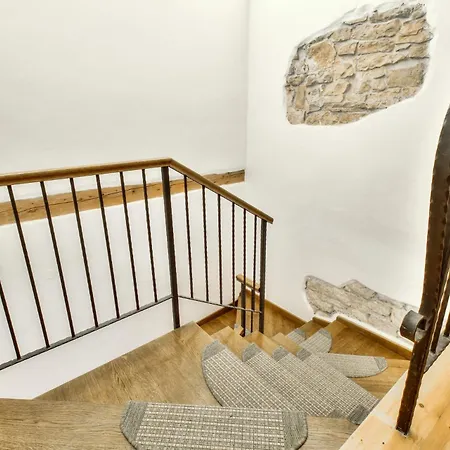Casa Romantica La Parenzana Buje Esterno foto